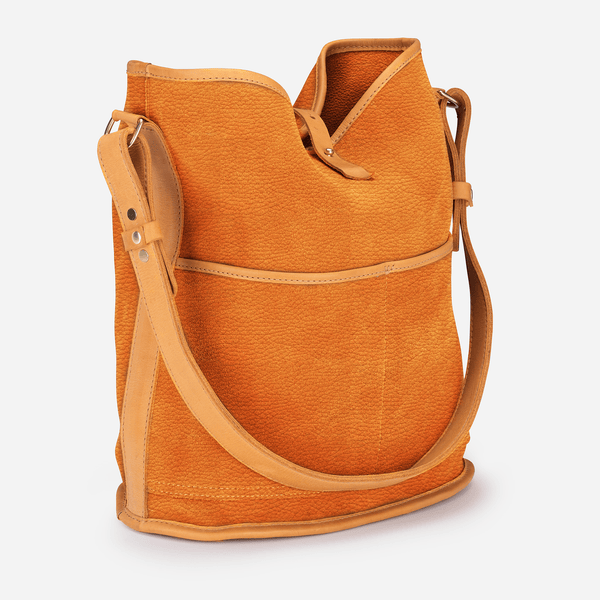 Épure Leather Bucket Bag